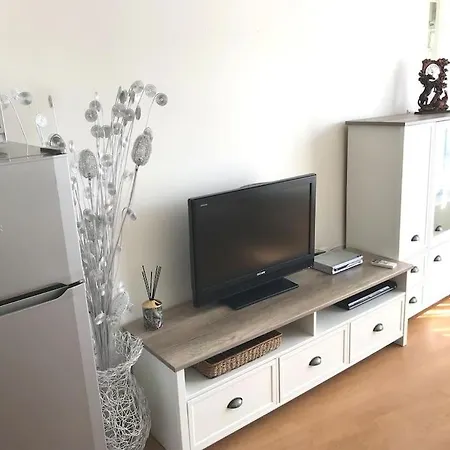 Apartment Amazing 2 Bedroom Next To The *
